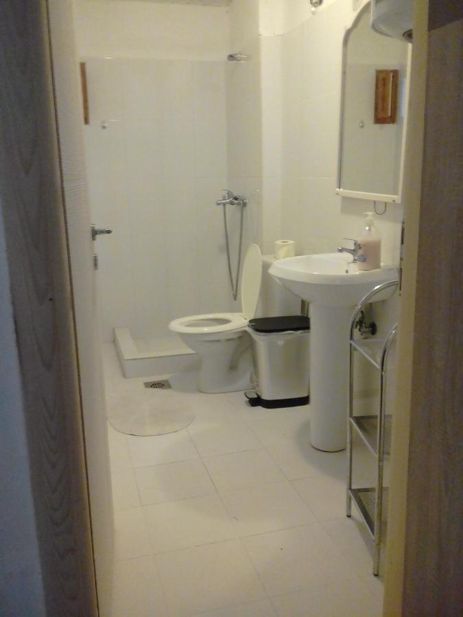 Sea View Hotel Risan Ngoại thất bức ảnh